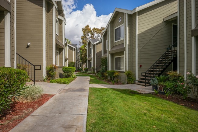 Foto del edificio - Sagewood Gardens Senior Apartments