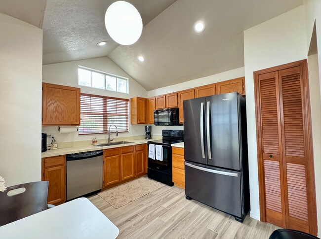 Building Photo - 5328 Rocking Horse Pl