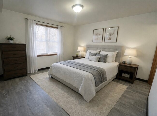 Building Photo - 2310 Valley Rd