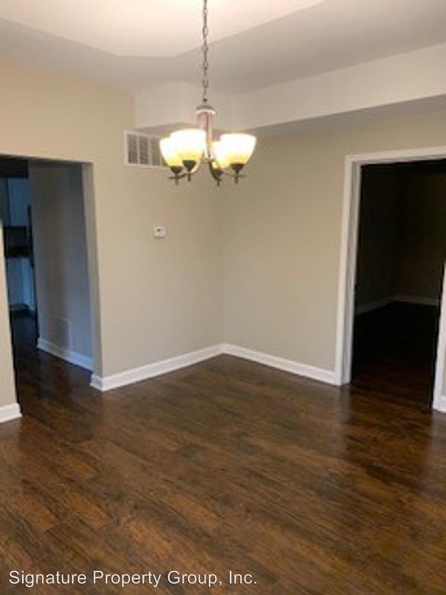 Foto del edificio - 310 E Illinois St