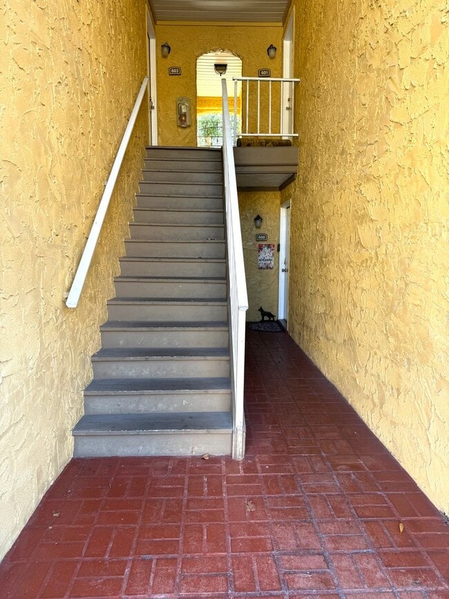 Photo - Beautiful 2BR/2BA Condo Centrally located in Sarasota!