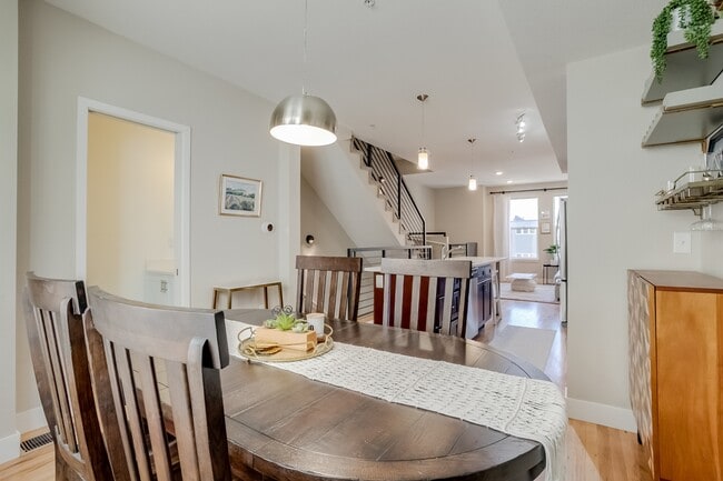 Photo - 2426 Welton St Townhome