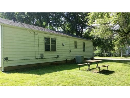 Foto del edificio - 11201 Herrick Ave