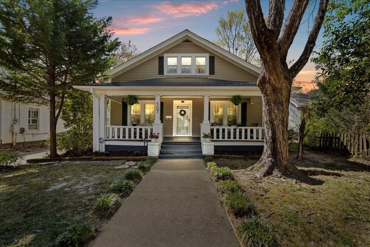 Primary Photo - There is a Wow Factor in this Fully Renova...