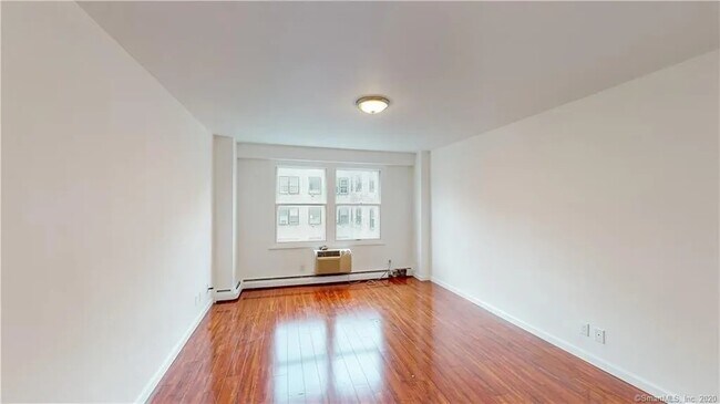 Foto del edificio - 30 Glenbrook Rd