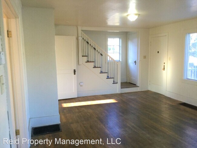 Building Photo - 2 br, 1 bath House - 611 Park Avenue