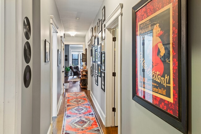 Building Photo - 4854 N Albany Ave