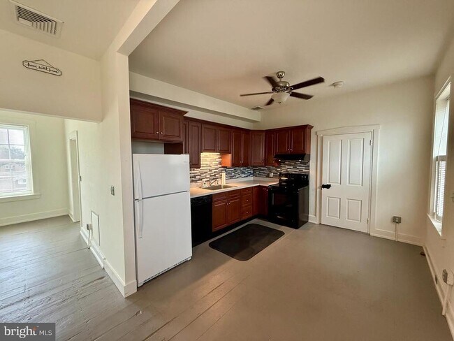 Foto del edificio - 1530 New Holland Rd