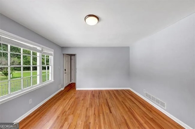 Building Photo - 1677 Wayland Cir NE