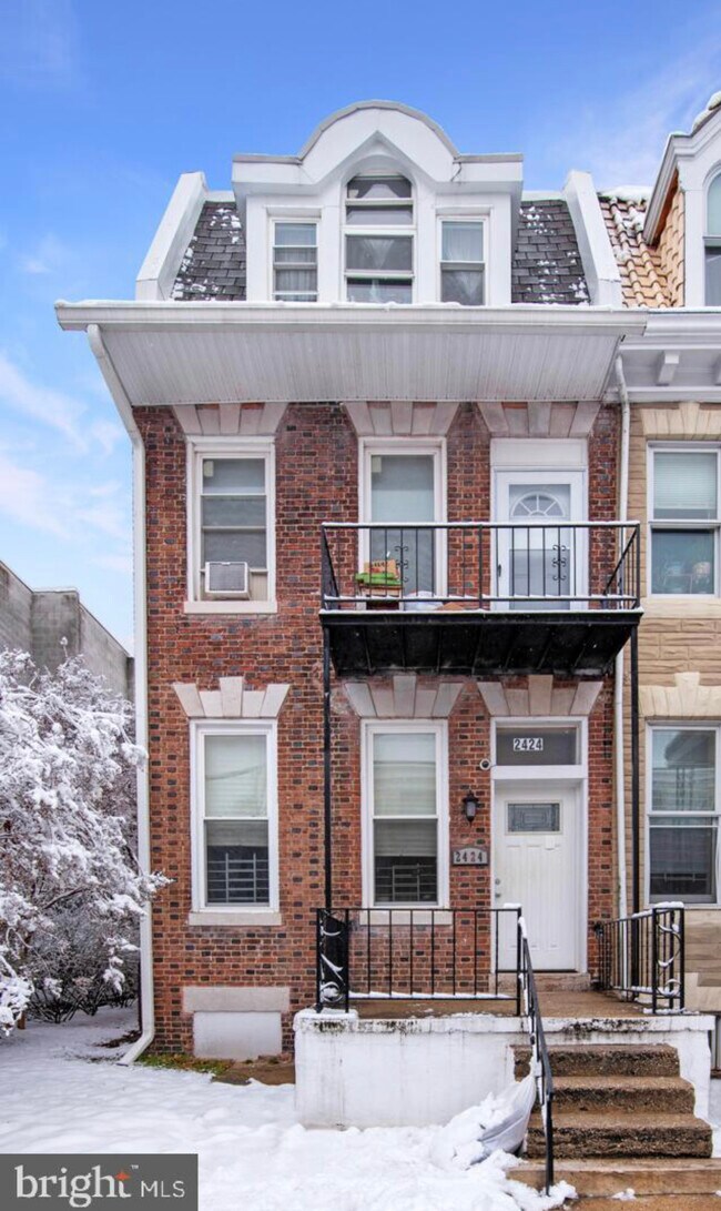 Building Photo - 2424 Callow Ave