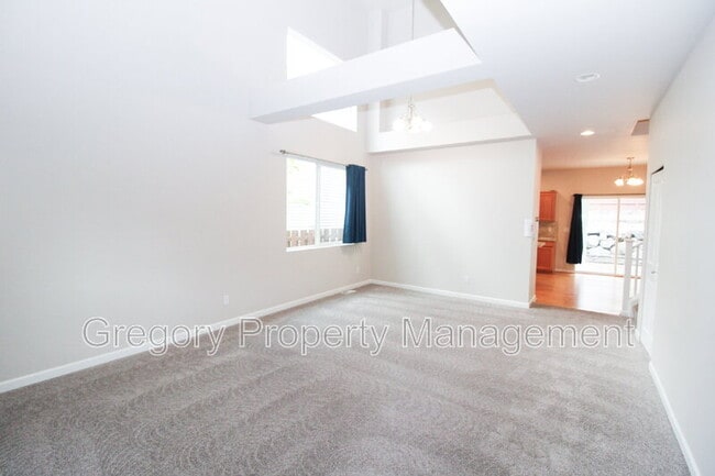 Foto del edificio - 2705 85th Ave NE