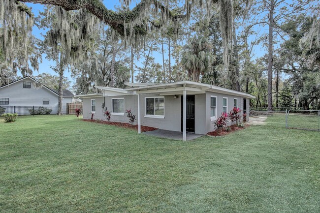 Foto del edificio - Newly renovated 3 bedroom/1 bathroom home ...