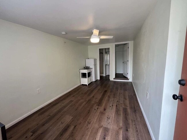 Interior Photo - 732 E. Santa Clara St.