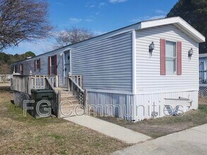 Building Photo - 2015 Keith Ln