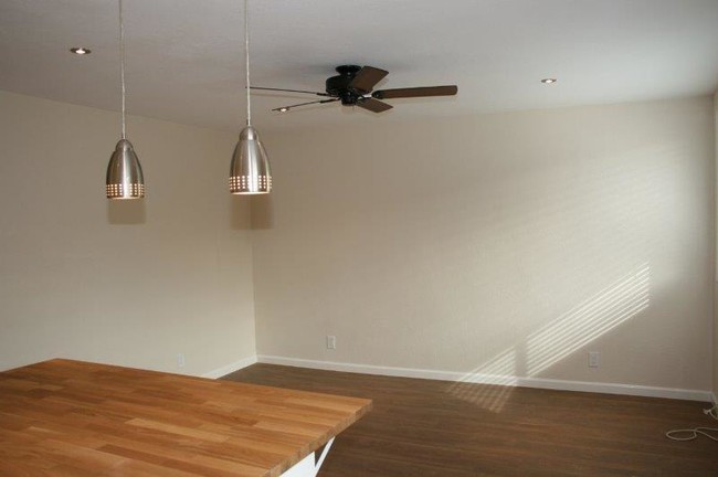 Foto del edificio - 3561 N E St