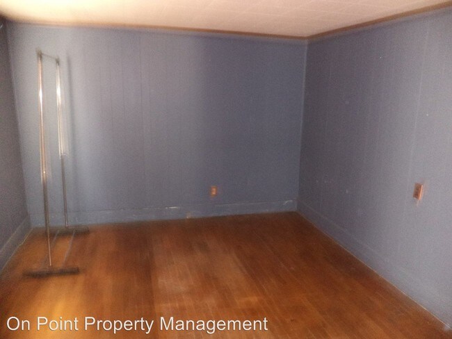 Building Photo - 1 br, 1 bath House - 521 3rd Avenue