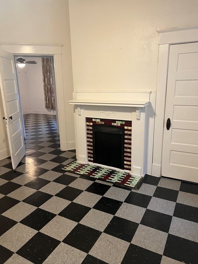 Building Photo - 2096 Elzey Ave