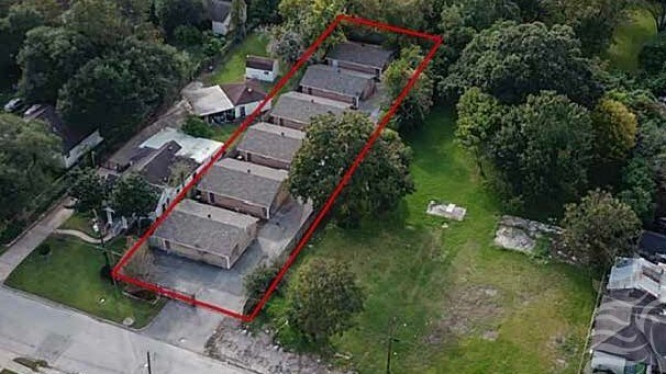 Aerial Photo - 4815-4825 Lavender St