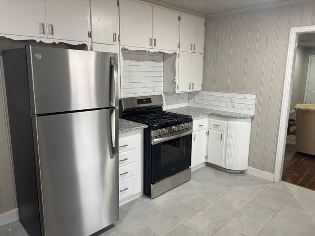 Foto del edificio - 3307 E 15th St