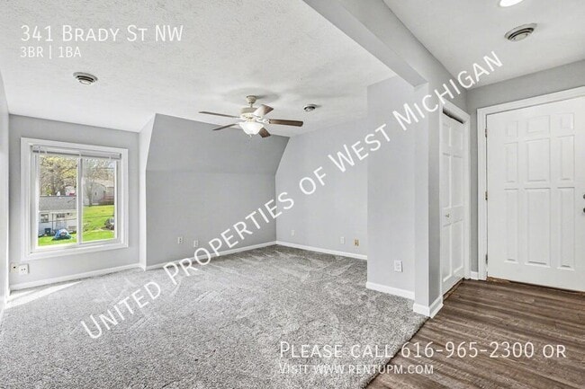Building Photo - 341 Brady St NW