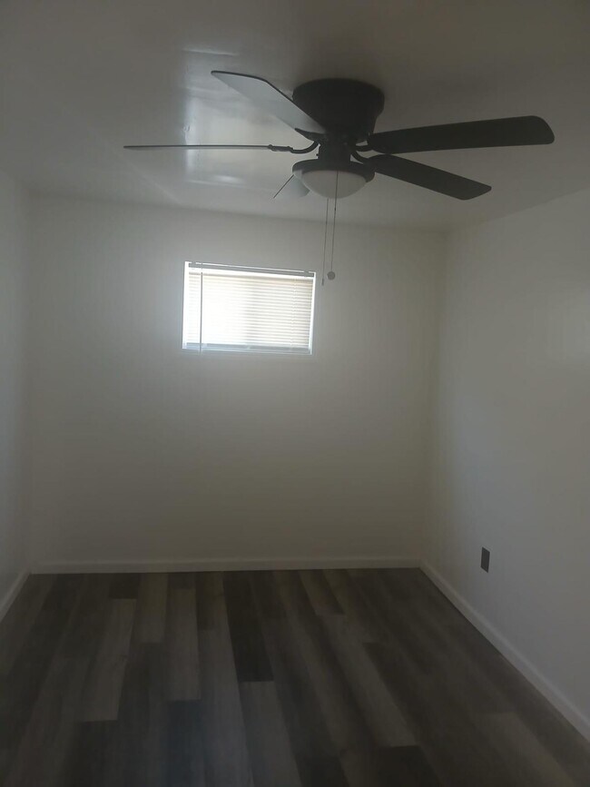 Building Photo - 922 S Cajon Ave