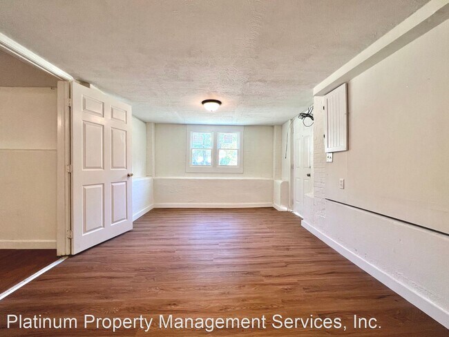 Building Photo - 1 br, 1 bath House - 600 N Avenue Unit B