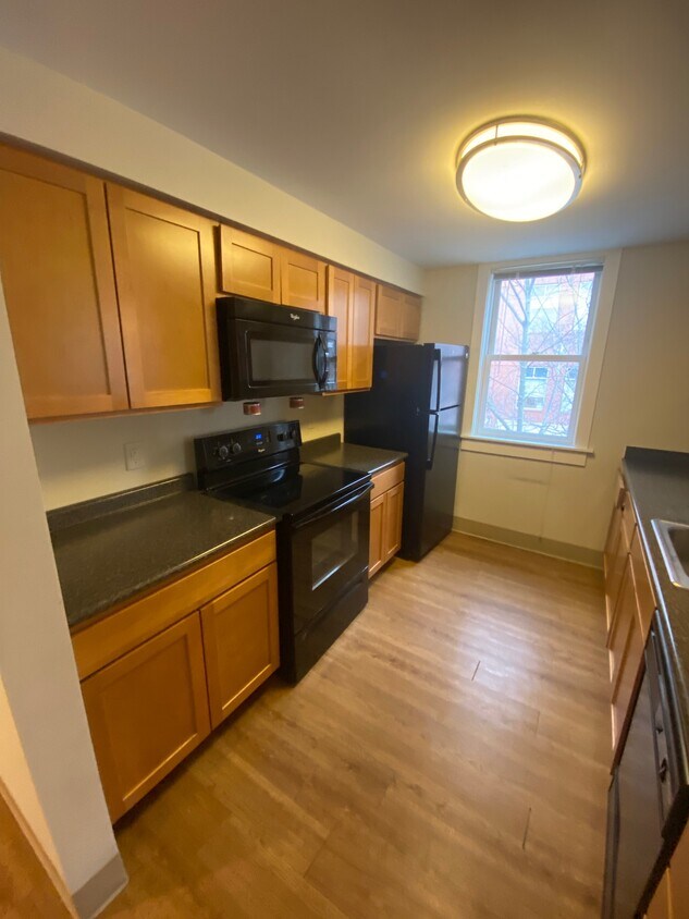 Primary Photo - 41 Pilgrim St