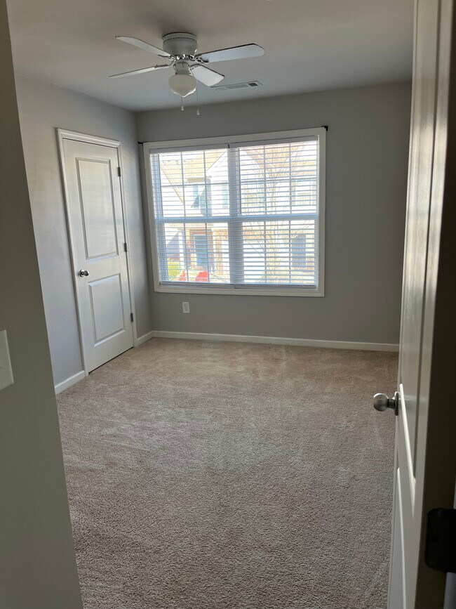Building Photo - 4725 Beacon Ridge Ln