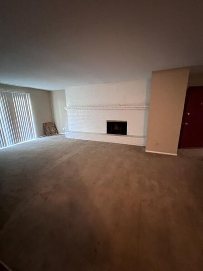 Oasis Apartments Apartments in Shawnee, KS