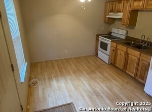 Foto del edificio - 131 Howard Ln