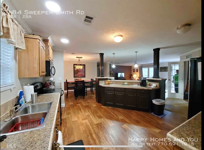 Building Photo - 184 Sweeper A