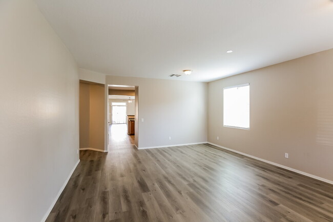 Foto del edificio - 7210 W St Charles Ave