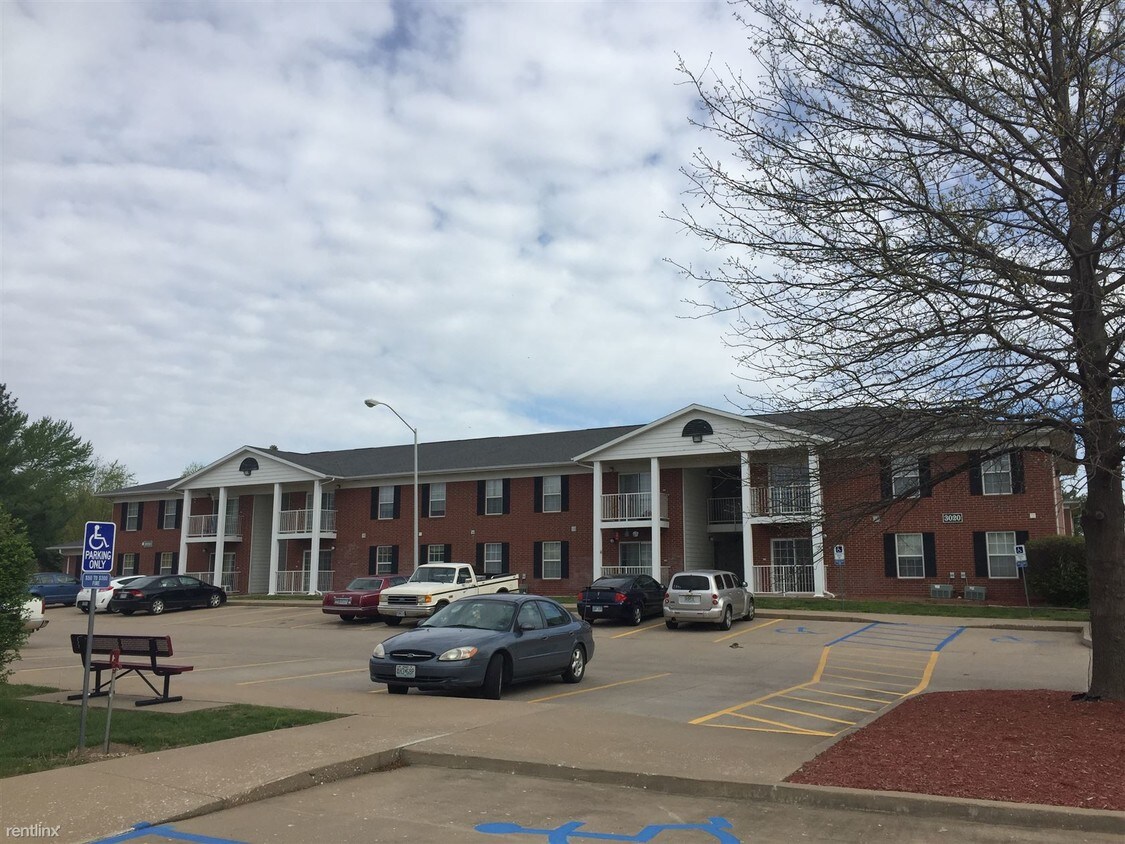 3080 Laramie Ln, Neosho, MO 64850 Condo for Rent in Neosho, MO