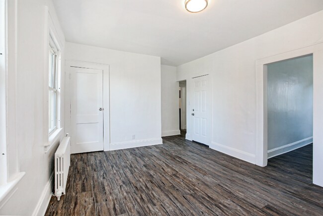 Building Photo - 3142 Fairfield Ave