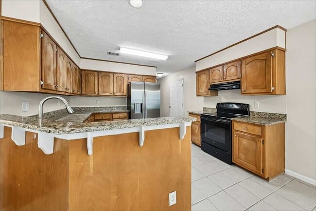Building Photo - 730 Wilkes Dr