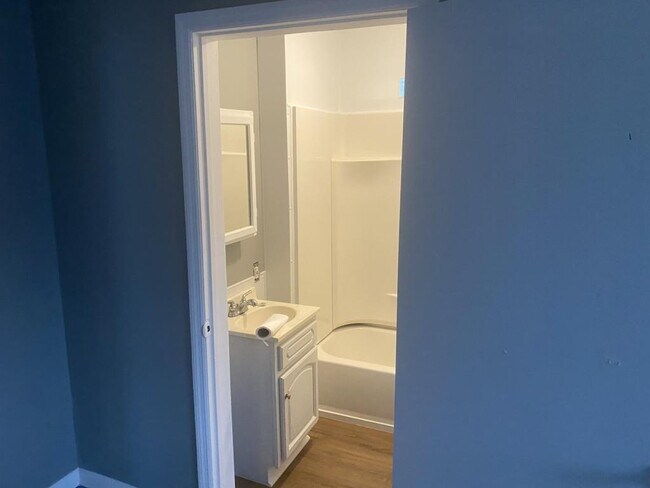 Foto del edificio - 256 S Central Ave