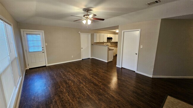Foto del edificio - 13102 Crystal Cove Dr