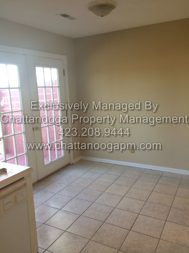 Building Photo - 450 Berean Ln
