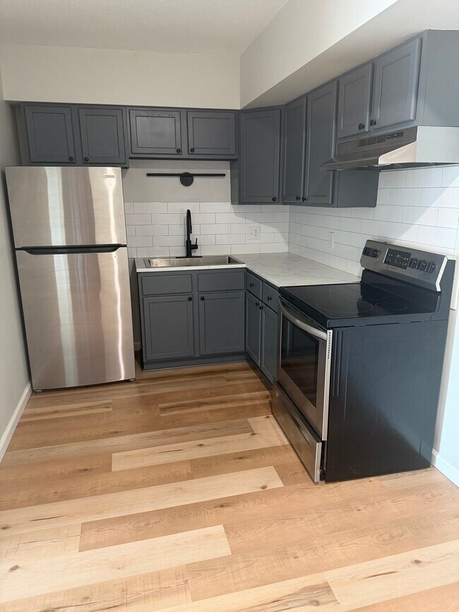 Foto del edificio - 3553 Heatherton Dr