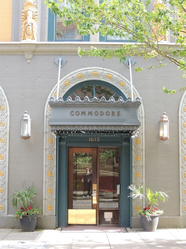 Building Photo - 1621 SW Morrison St