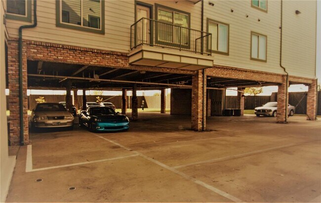 Foto del edificio - 3221 Elihu St