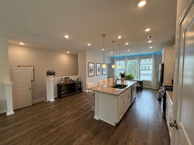 Building Photo - 1228 Commack Dr