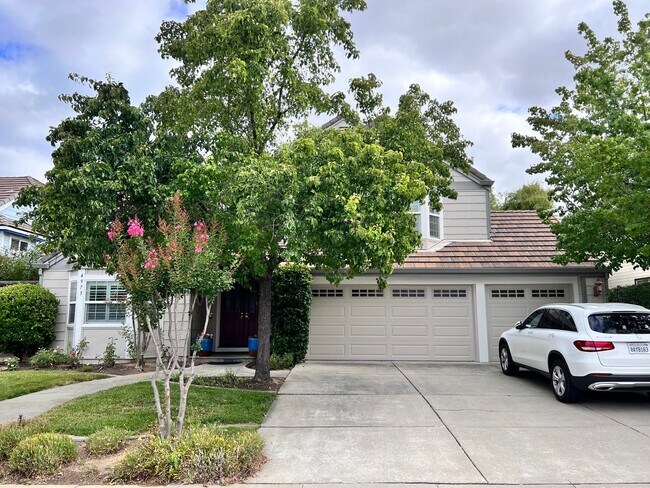 Foto del edificio - Executive Home in Wonderful Pleasanton Hills Neighborhood