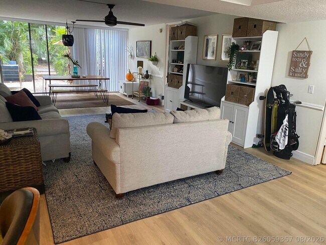 Foto del edificio - 501 SW 11th Pl