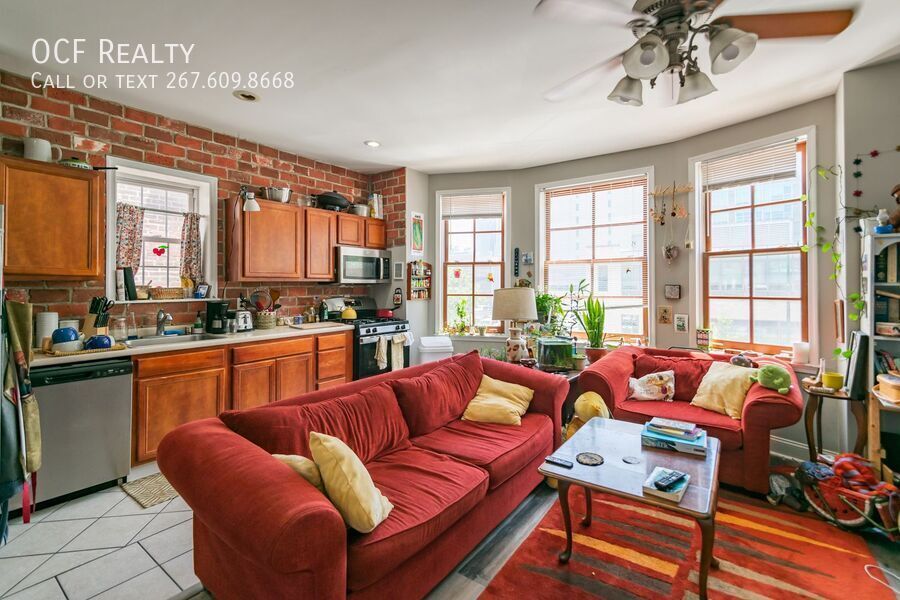 Foto principal - 2125 Spring Garden St