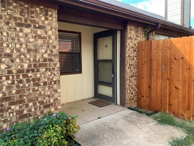 Foto del edificio - 942 Boxwood Dr