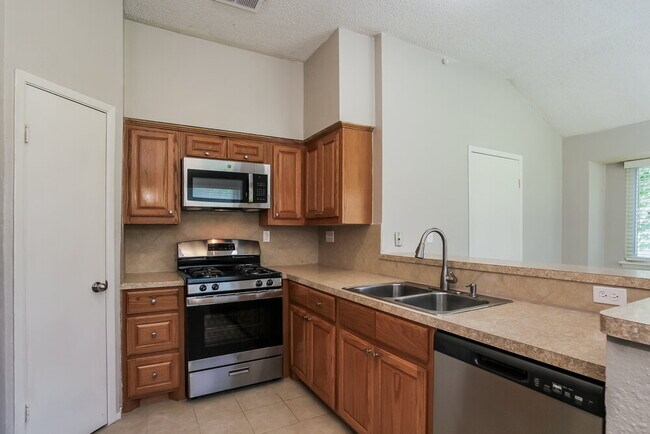 Foto del edificio - 9723 Orangevale Dr