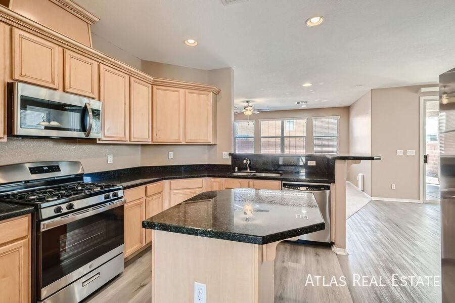 Foto principal - 7198 Clear Range Ave