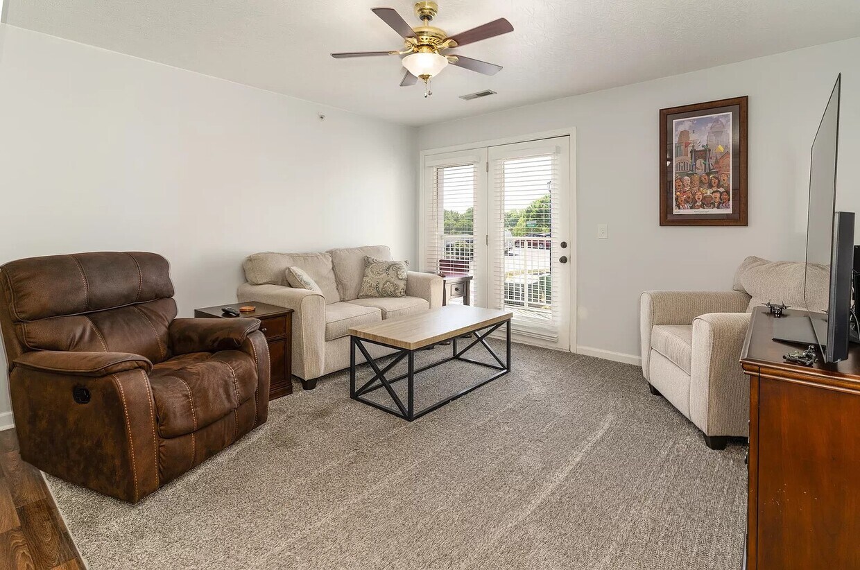 Primary Photo - 10260 Crossbow Ct
