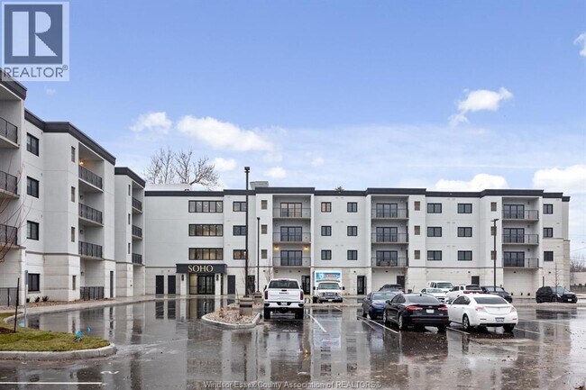 Photo du bâtiment - 3817 Howard Ave